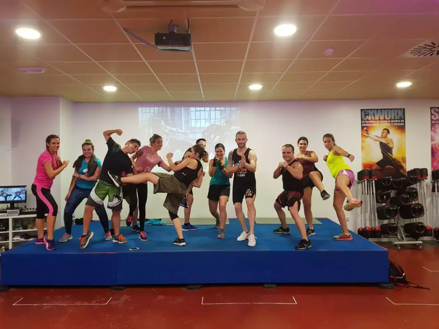 2. Gimnasio World Fitness Pasarela Lorca