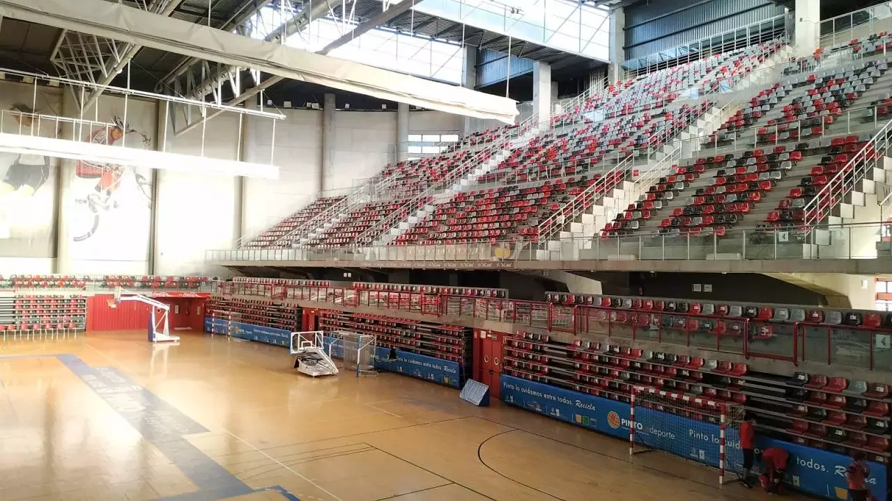 6. Polideportivo Municipal Príncipes de Asturias