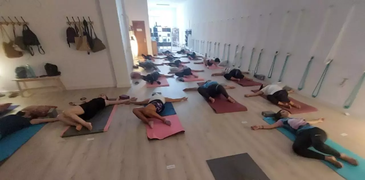 5. JESUS MEDINA YOGA