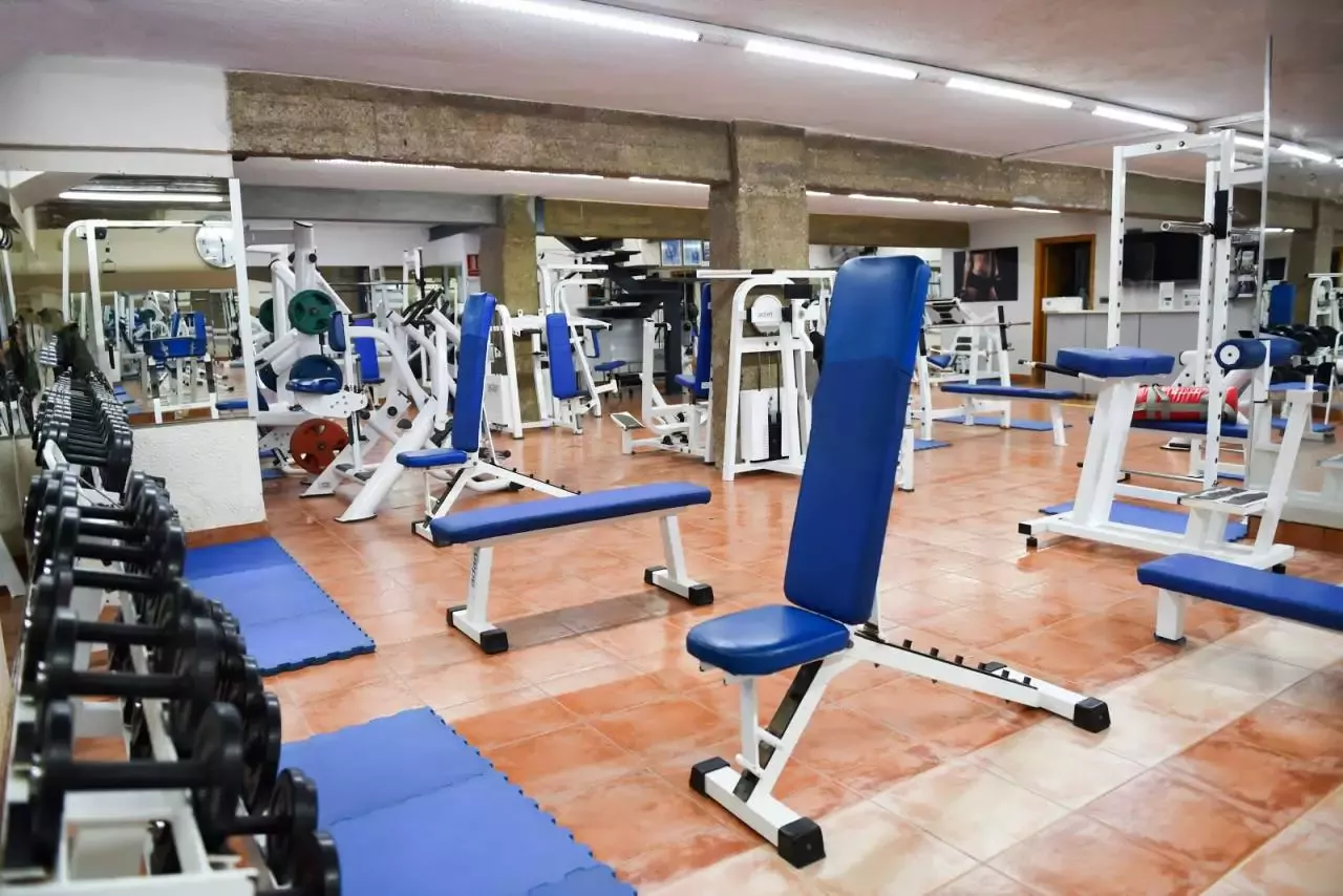 2. IVAN G.CASAS GIMNASIO.