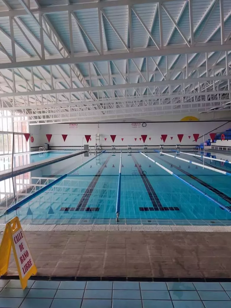 6. Piscina Climatizada Municipal de Villarrobledo.