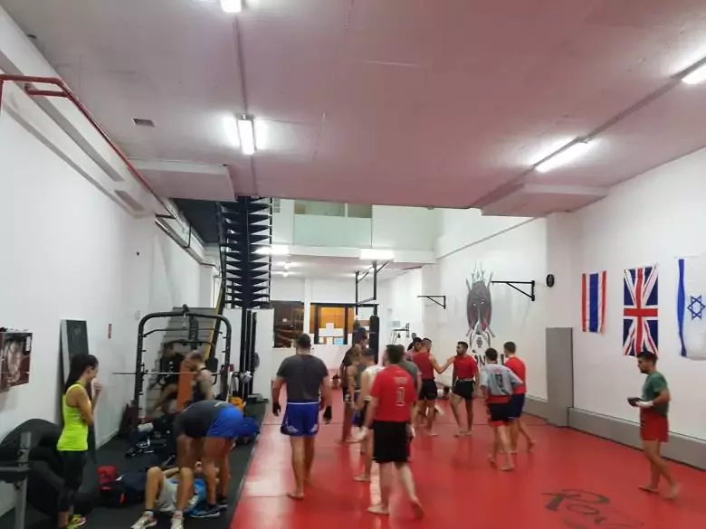 Ronin escuela de artes marciales, defensa personal y deportes de contacto.