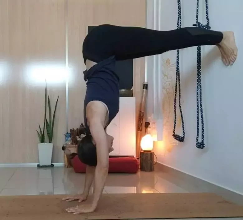 Dunia González YOGA