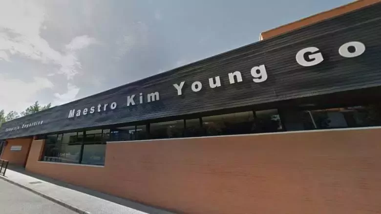 Complejo Deportivo Mejostilla: Kim Young-Goo