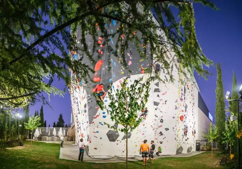 Sputnik Climbing Las Rozas  - Rocódromo escalada Madrid