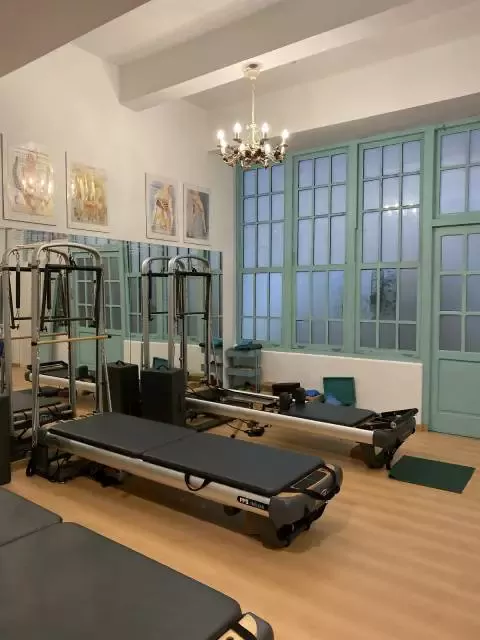 Estudio-Tres Pilates y Yoga