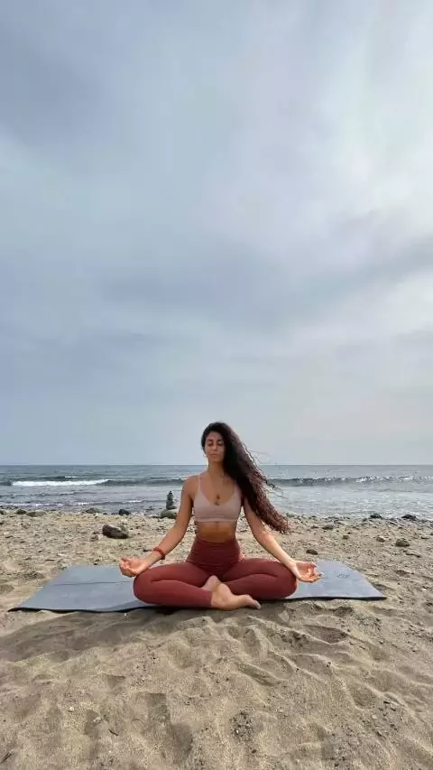 Moon Flow  -  Yoga  - Pilates  - Fitness  -  Rosalinda Esposito