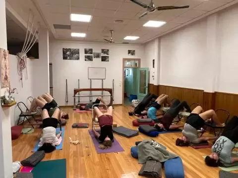 Estudio de Yoga Iyengar Trimurti Novelda Vinalopó