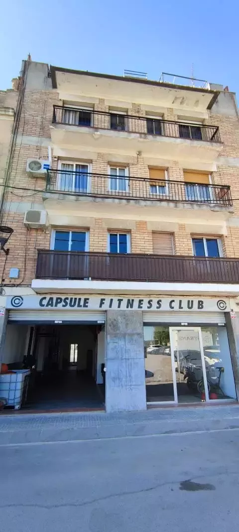 CAPSULE FITNESS CLUB